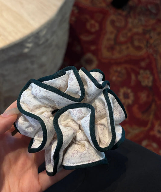 Cream & Dark Green Piped Fabric Scrunchie