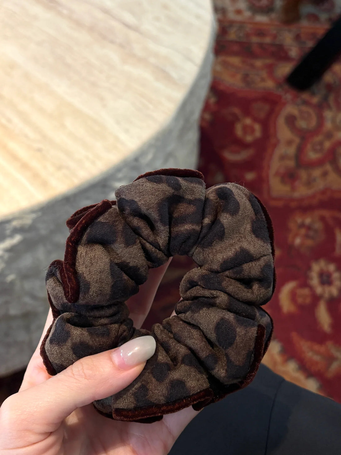 Chic Leopard Print Scrunchie